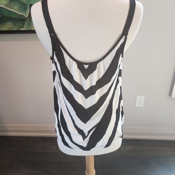 Express zebra print mixed modal tank - Picture 2 of 3